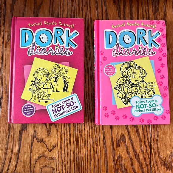 Dork Diaries Book Bundle! - Picture 2 of 8